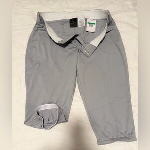 NWT NIKE   ENGINEERED WOMENS Athletic Gray ACTIVE SHORT SIZE XL